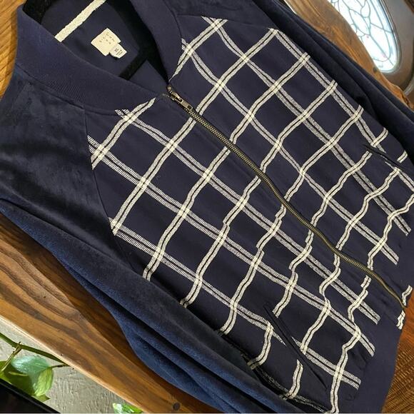 a new day Women's Checkered Bomber Jacket Size XL Navy Blue Plaid Full Zip - Picture 2 of 4